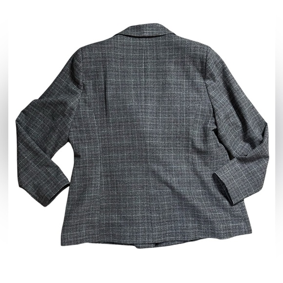 Capsule Collection Luxury Plaid Gray Suit Size 14 - Picture 4 of 8